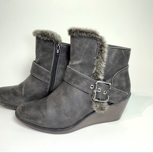 Rampage Shoes - Rampage Women’s Wedge Ankle Boots Faux Fur Sz 8.5
